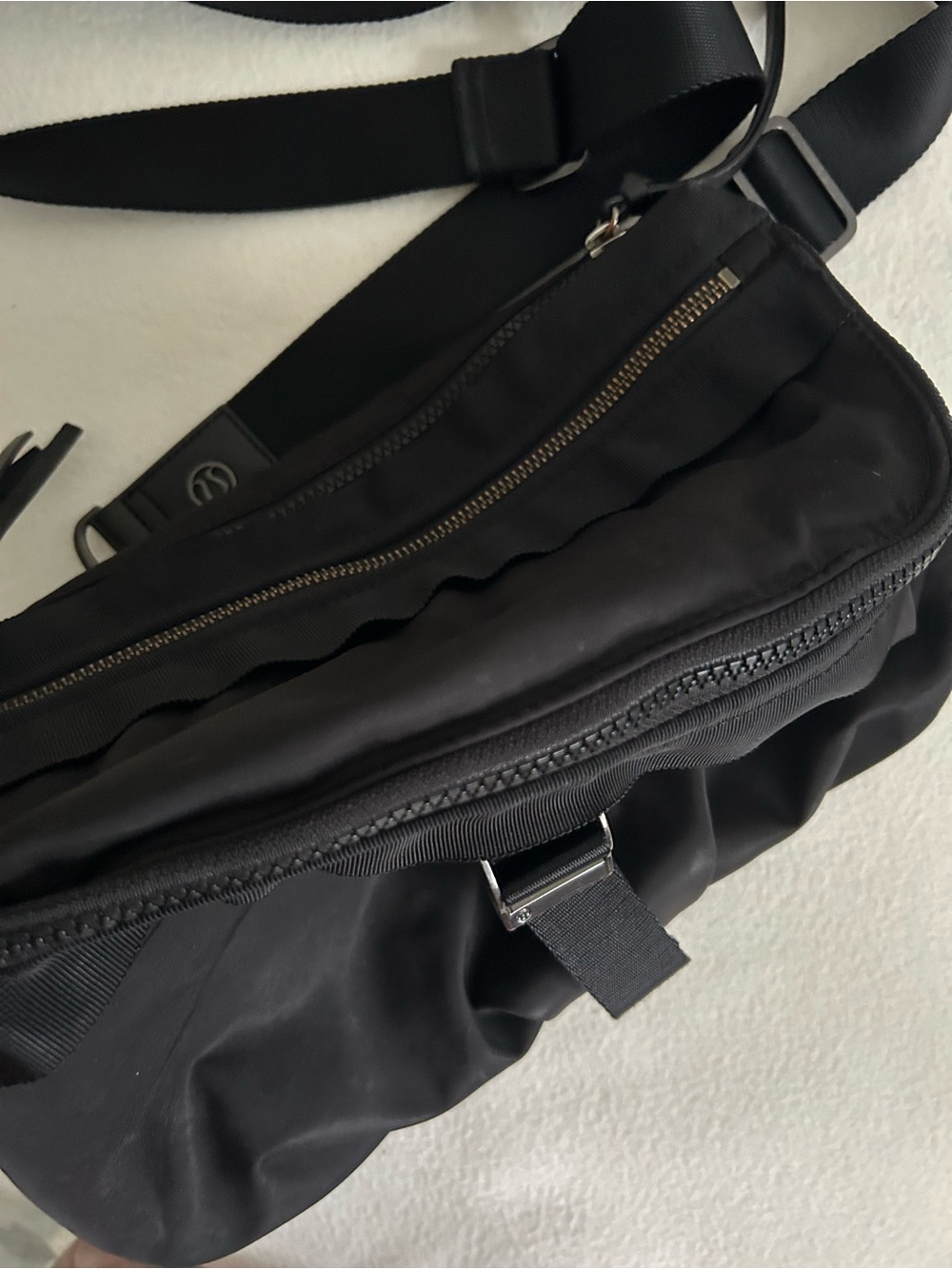 Lululemon Go Lightly Bage - Picture 8 of 9